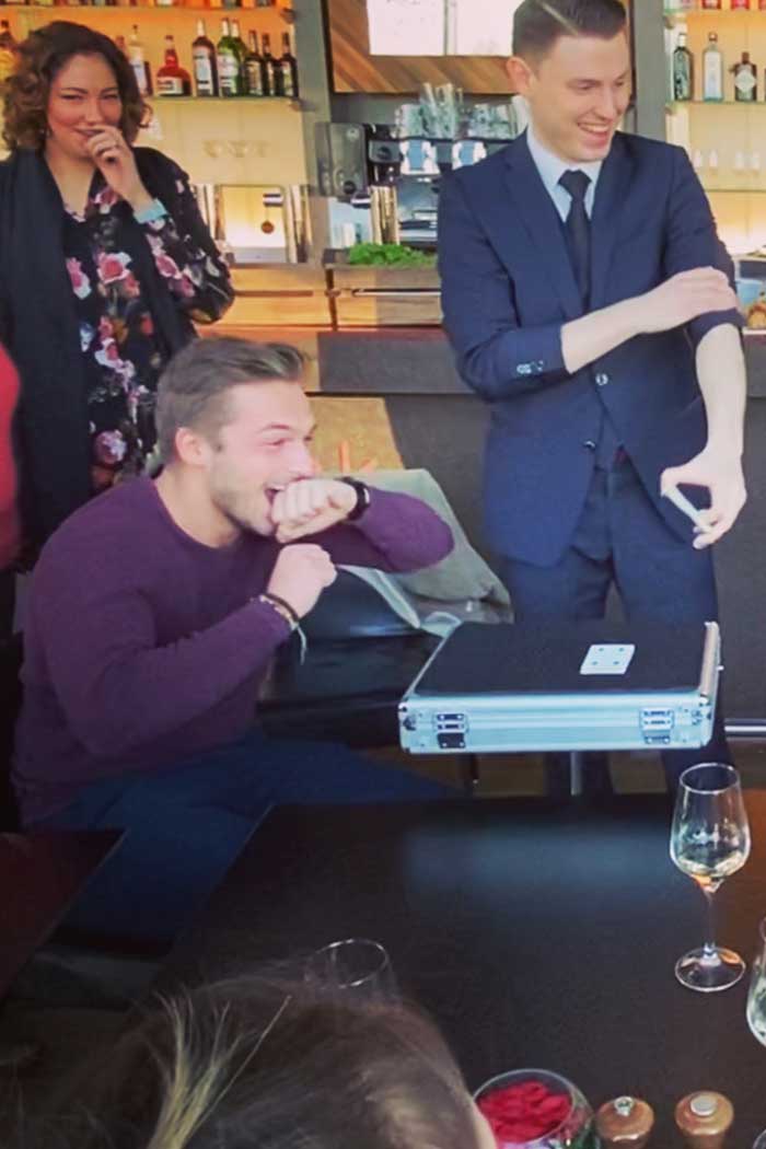 brandon smeets reaction of the crowd watching walk around Table Magic