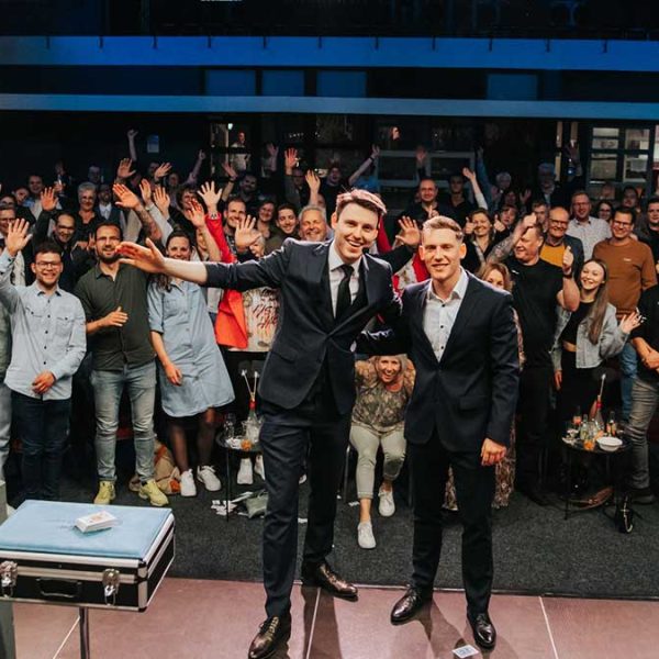 Corporate Entertainment from magical entertainer brandon smeets