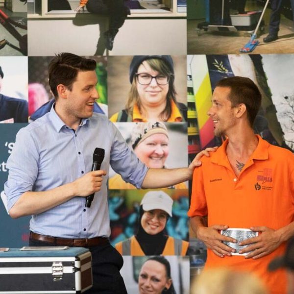 Stage Magic and having fun interacting with the crowd by brandon smeets